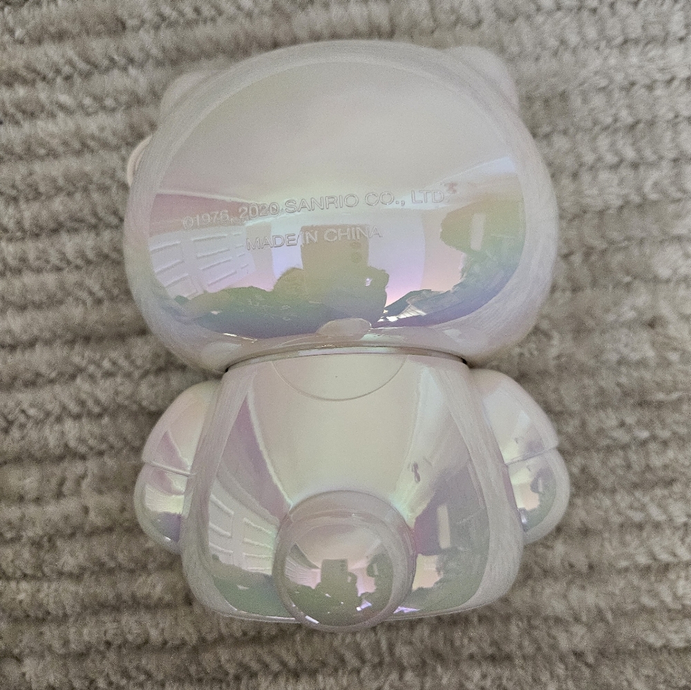 Hello Kitty limited edition 2020 iridescent makeup brush holder - Picture 2 of 7